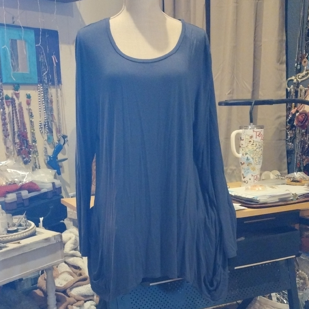 Women's Long Sleeve Navy Top